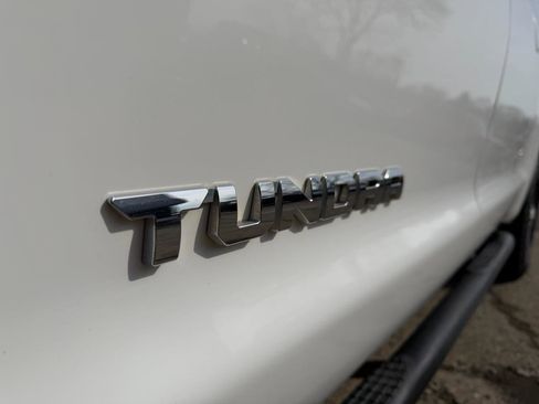 Used 2019 Toyota Tundra SR5 w/ SR5 Upgrade Package image 17