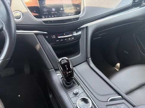 Used 2023 Cadillac XT6 Luxury FWD image 27