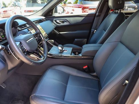 Certified 2025 Land Rover Range Rover Velar Dynamic SE AWD/4WD image 17