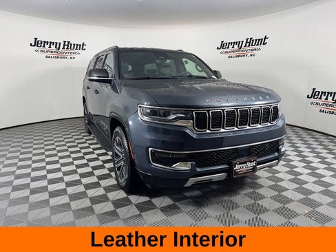 Used 2024 Jeep Wagoneer L Series II w/ Flexible Seating Group image 6