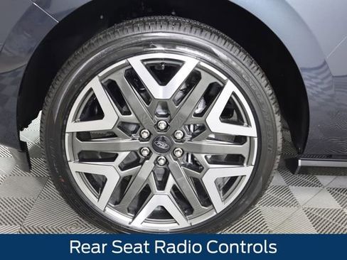 New 2026 Ford Expedition Max Platinum w/ Platinum Ultimate Package image 14