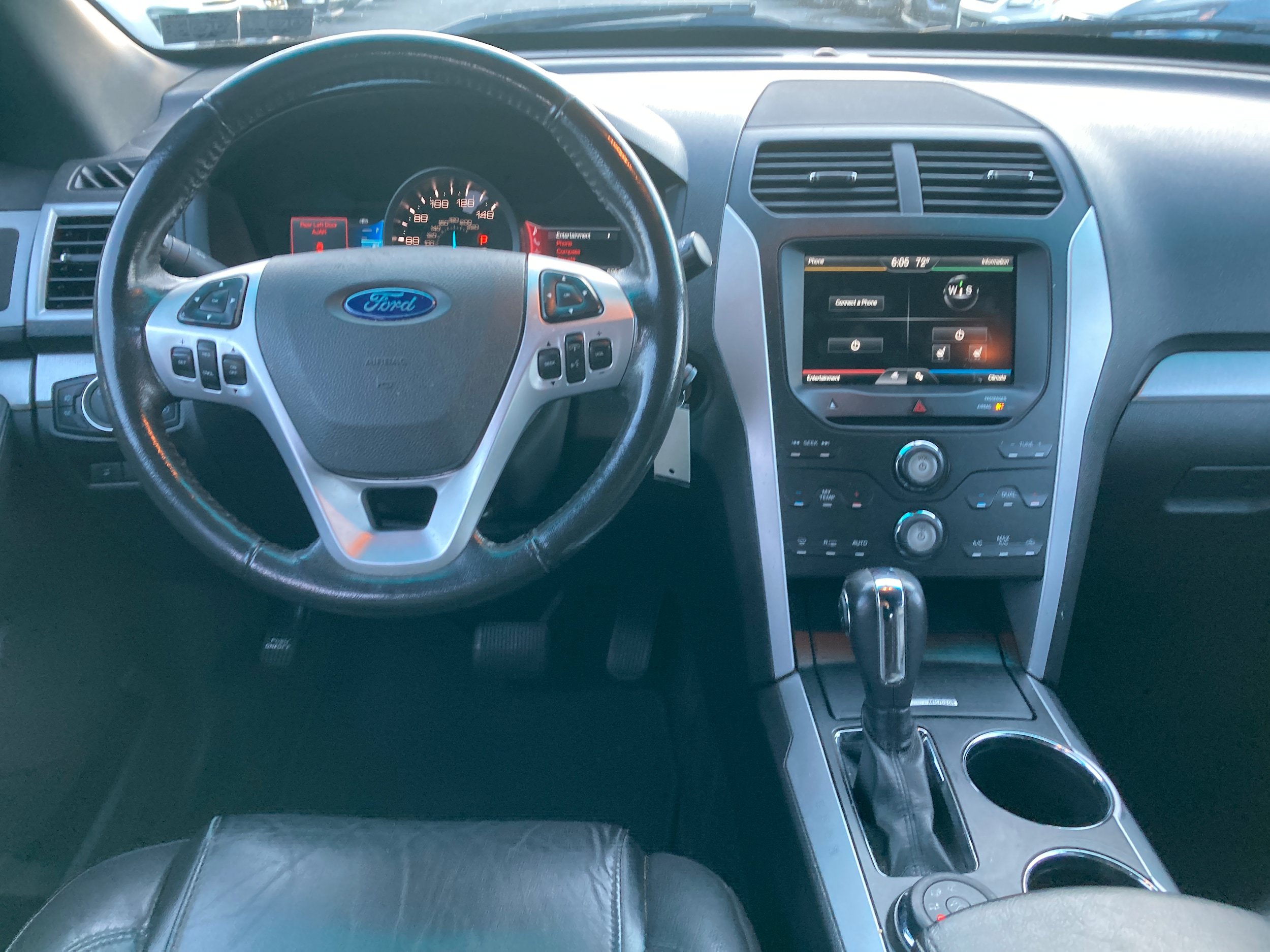 Used 2013 Ford Explorer XLT AWD/4WD image 9