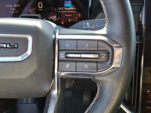 Used 2024 GMC Acadia Denali w/ Super Cruise Package FWD image 12