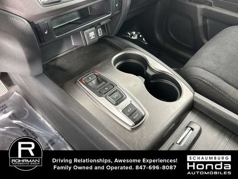 Used 2022 Honda Pilot Sport image 18
