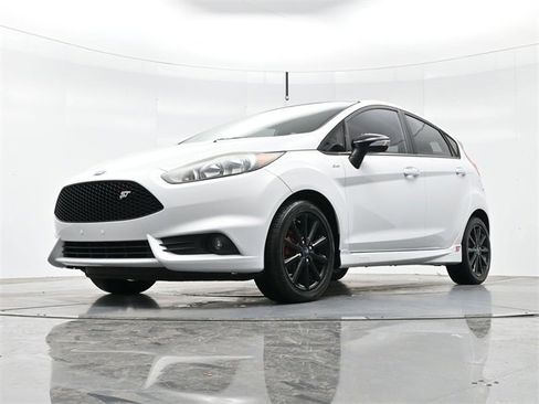 Used 2019 Ford Fiesta ST-Line w/ ST Line Cold Weather Package image 23