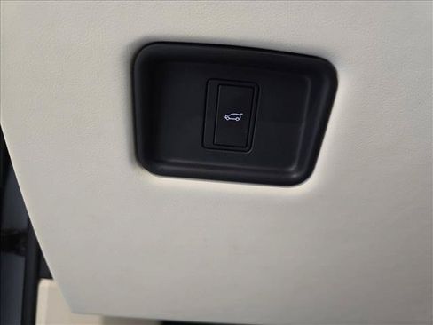 Used 2023 Land Rover Range Rover SE AWD/4WD image 27