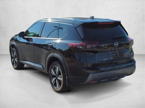 Used 2024 Nissan Rogue SL w/ SL Premium Package image 5