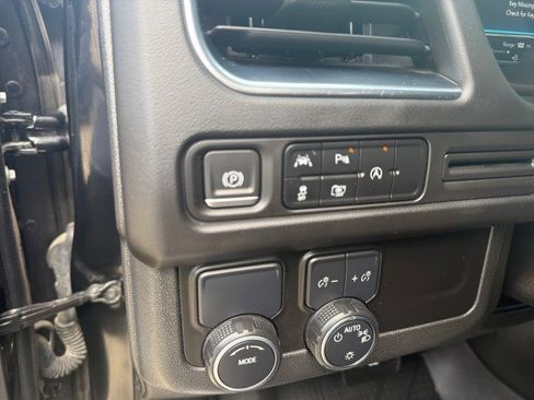 Used 2023 Chevrolet Tahoe LT w/ LT Signature Plus Package RWD image 6