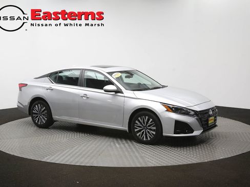 Used 2023 Nissan Altima 2.5 SV w/ SV Premium Package AWD/4WD image 49