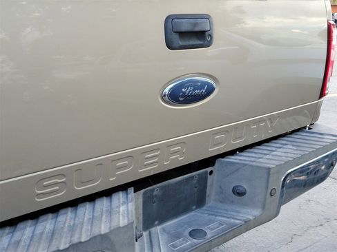 Used 2008 Ford F250 Lariat image 7