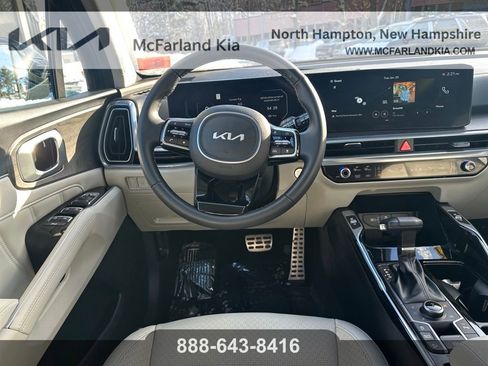 Used 2025 Kia Sorento SX image 15