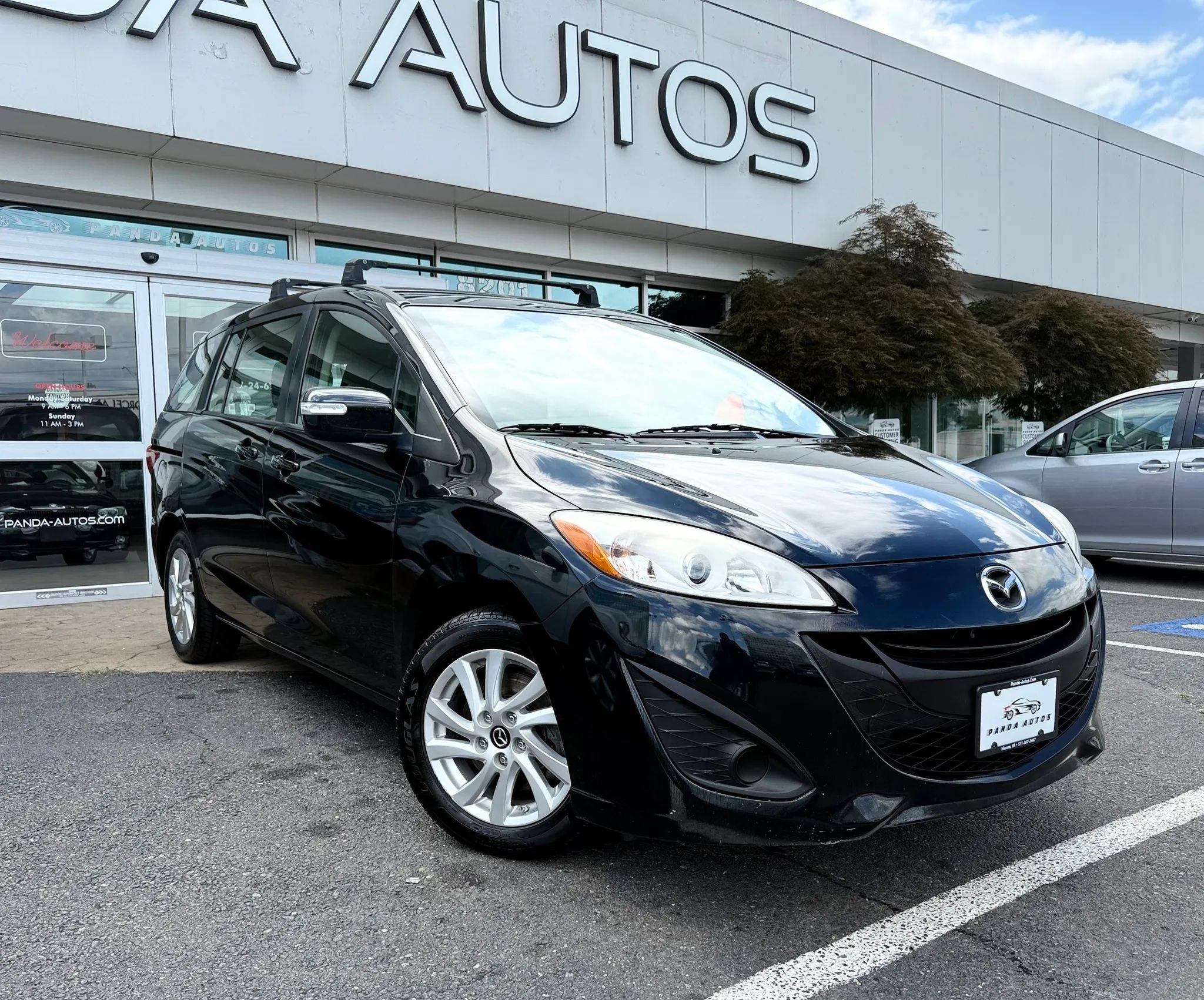 Used 2014 MAZDA MAZDA5 Sport FWD image 1