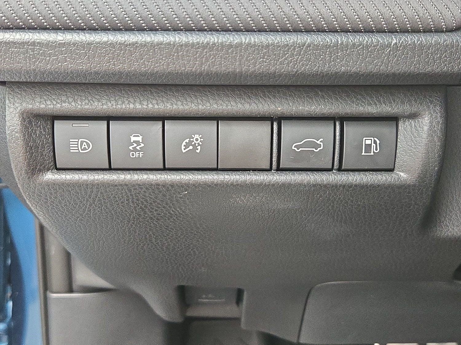 Certified 2025 Toyota Camry SE w/ Convenience Package FWD image 28