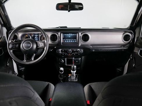 Used 2022 Jeep Wrangler Unlimited Sport image 4