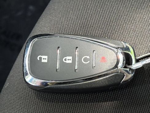 Used 2025 Chevrolet TrailBlazer LT FWD image 21