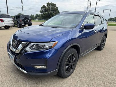 Used 2018 Nissan Rogue SV