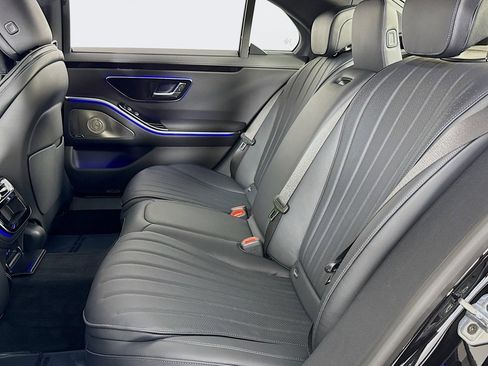 New 2026 Mercedes-Benz S 500 4MATIC image 7