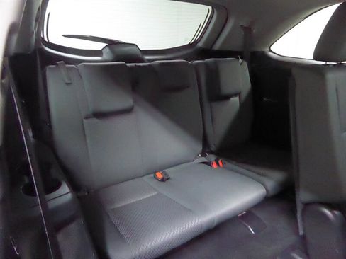 Used 2019 Toyota Highlander LE FWD image 28
