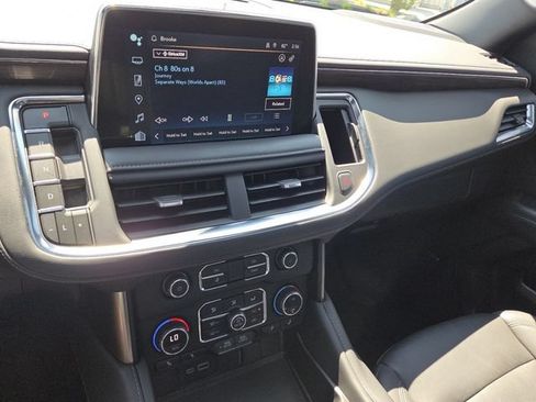 Used 2023 Chevrolet Tahoe Z71 w/ Luxury Package AWD/4WD image 33