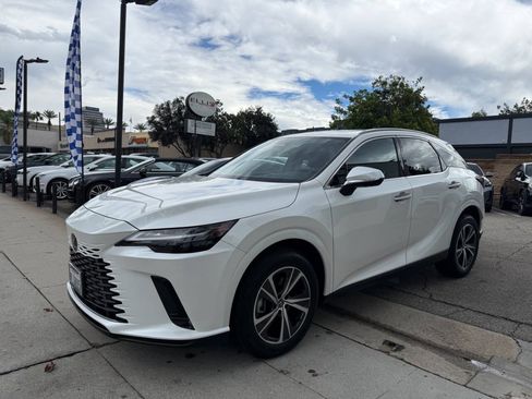 Used 2024 Lexus RX 350 Premium w/ Cold Area Package FWD image 8