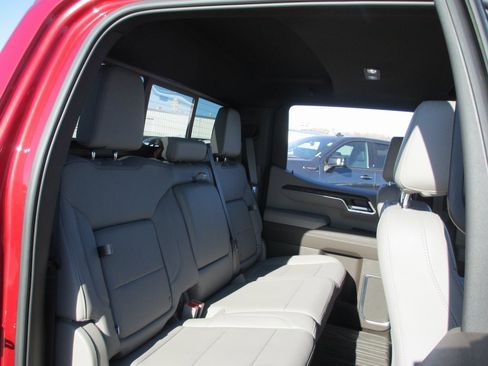 Used 2024 GMC Sierra 1500 SLT w/ SLT Premium Plus Package image 23