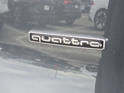 Certified 2025 Audi Q5 Premium w/ Convenience Package image 17