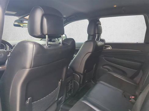 Used 2021 Jeep Grand Cherokee Laredo X AWD/4WD image 18