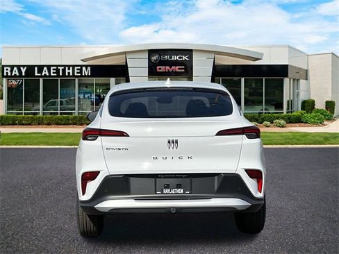 Used 2025 Buick Envista Preferred w/ Convenience I Package image 4