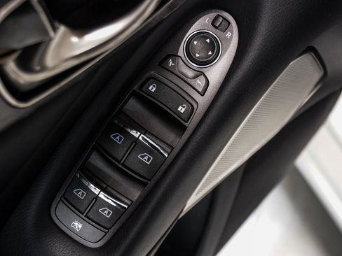 Used 2022 INFINITI Q50 Red Sport 400 w/ Carbon Fiber Package image 25