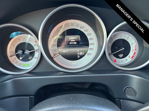 Used 2016 Mercedes-Benz E 350 4MATIC Sedan image 21