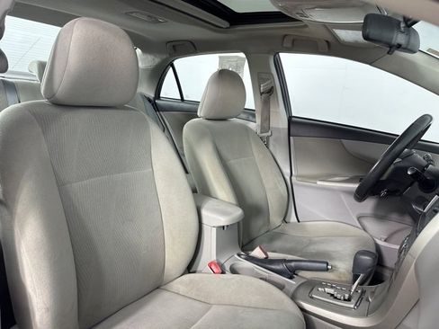 Used 2013 Toyota Corolla LE w/ Premium Pkg image 25