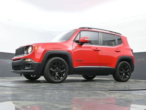 Used 2017 Jeep Renegade Altitude image 12