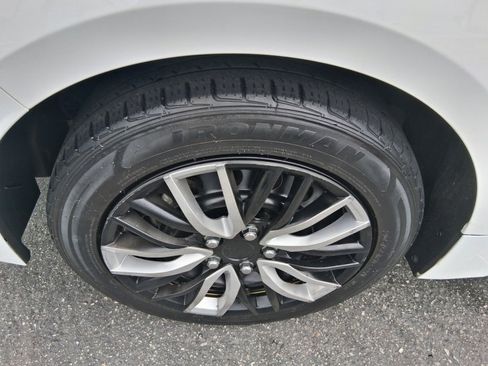 Used 2021 Toyota Corolla LE FWD image 18