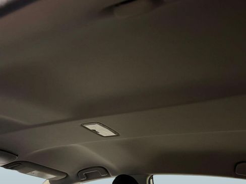 Used 2021 Toyota Camry LE FWD image 16