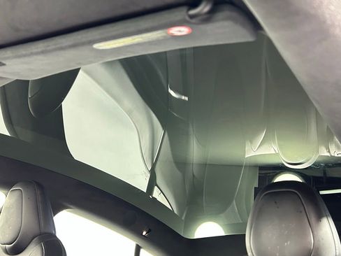 Used 2021 Tesla Model S Plaid image 32