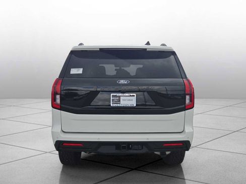 New 2027 Ford Expedition Tremor w/ Driver's Package AWD/4WD image 4