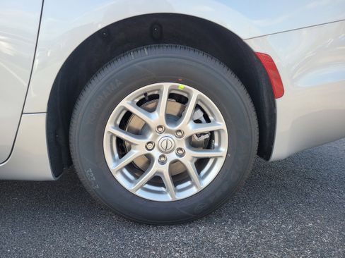 New 2026 Chrysler Pacifica Select image 9