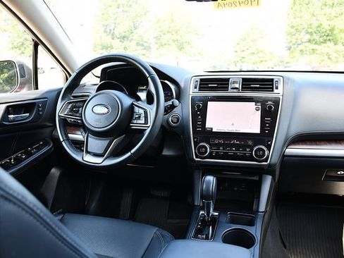 Used 2019 Subaru Outback 2.5i Limited w/ Popular Package #2 AWD/4WD image 21