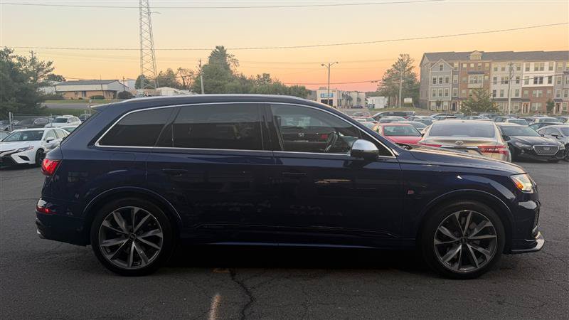 Used 2021 Audi SQ7 Premium Plus w/ Driver Assistance Package AWD/4WD image 5