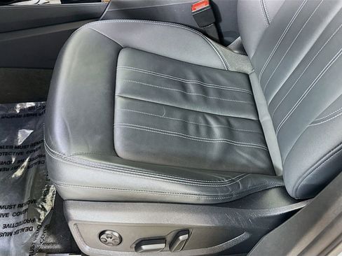 Certified 2023 Audi Q5 2.0T Premium w/ Convenience Package image 12