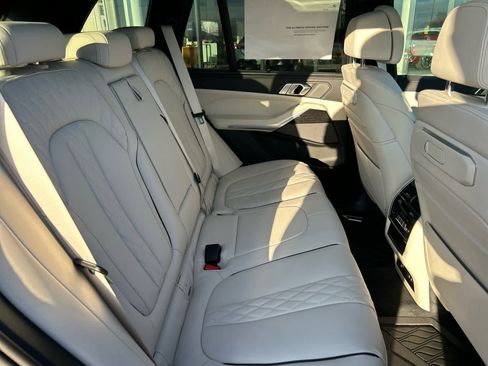 Used 2026 BMW X5 xDrive40i w/ Executive Package image 14