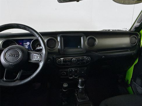 Used 2019 Jeep Wrangler Unlimited Sport S image 21