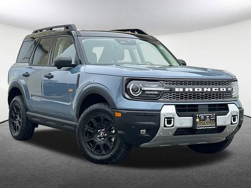 Used 2025 Ford Bronco Sport Badlands AWD/4WD image 2