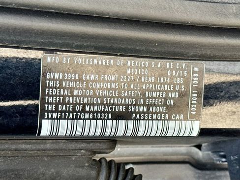 Used 2016 Volkswagen Beetle 1.8T FWD image 38