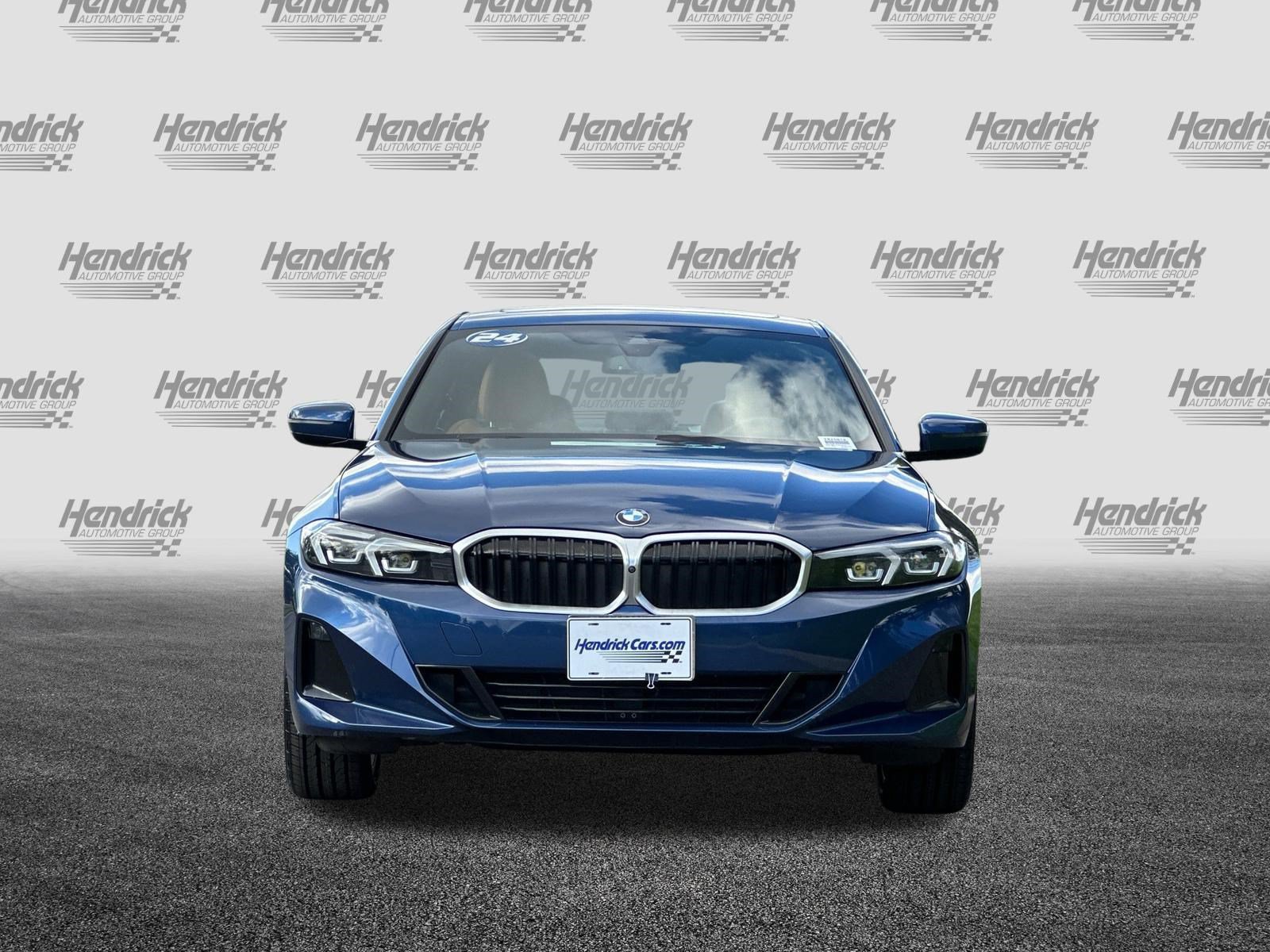 Used 2024 BMW 330i Sedan w/ Premium Package RWD image 10