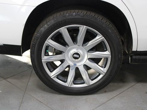 Used 2021 Cadillac Escalade Premium Luxury Platinum w/ Heavy-Duty Trailer Package image 14