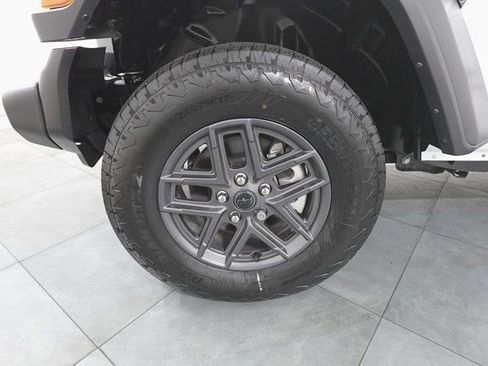 Used 2024 Jeep Wrangler Sport S image 24