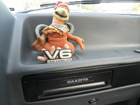 Used 1991 Dodge Dakota Reg. Cab 8-ft. Bed 2WD image 10