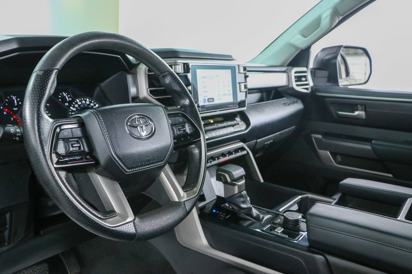 Used 2024 Toyota Tundra SR5 AWD/4WD image 24