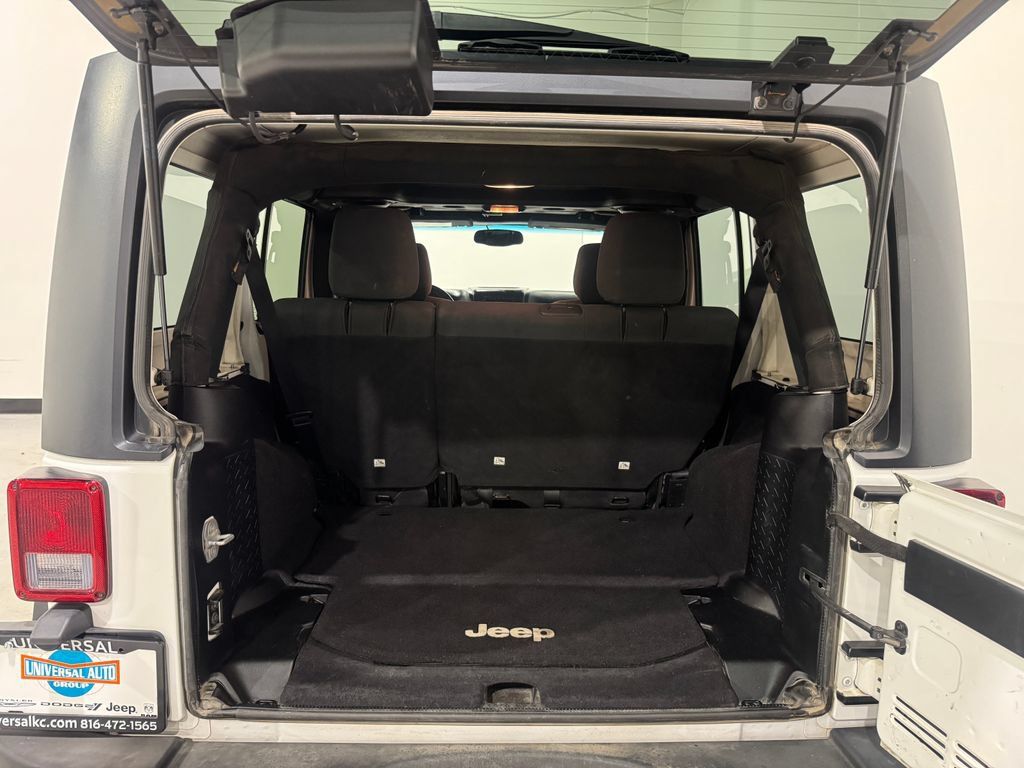 Used 2012 Jeep Wrangler Unlimited Sport AWD/4WD image 20
